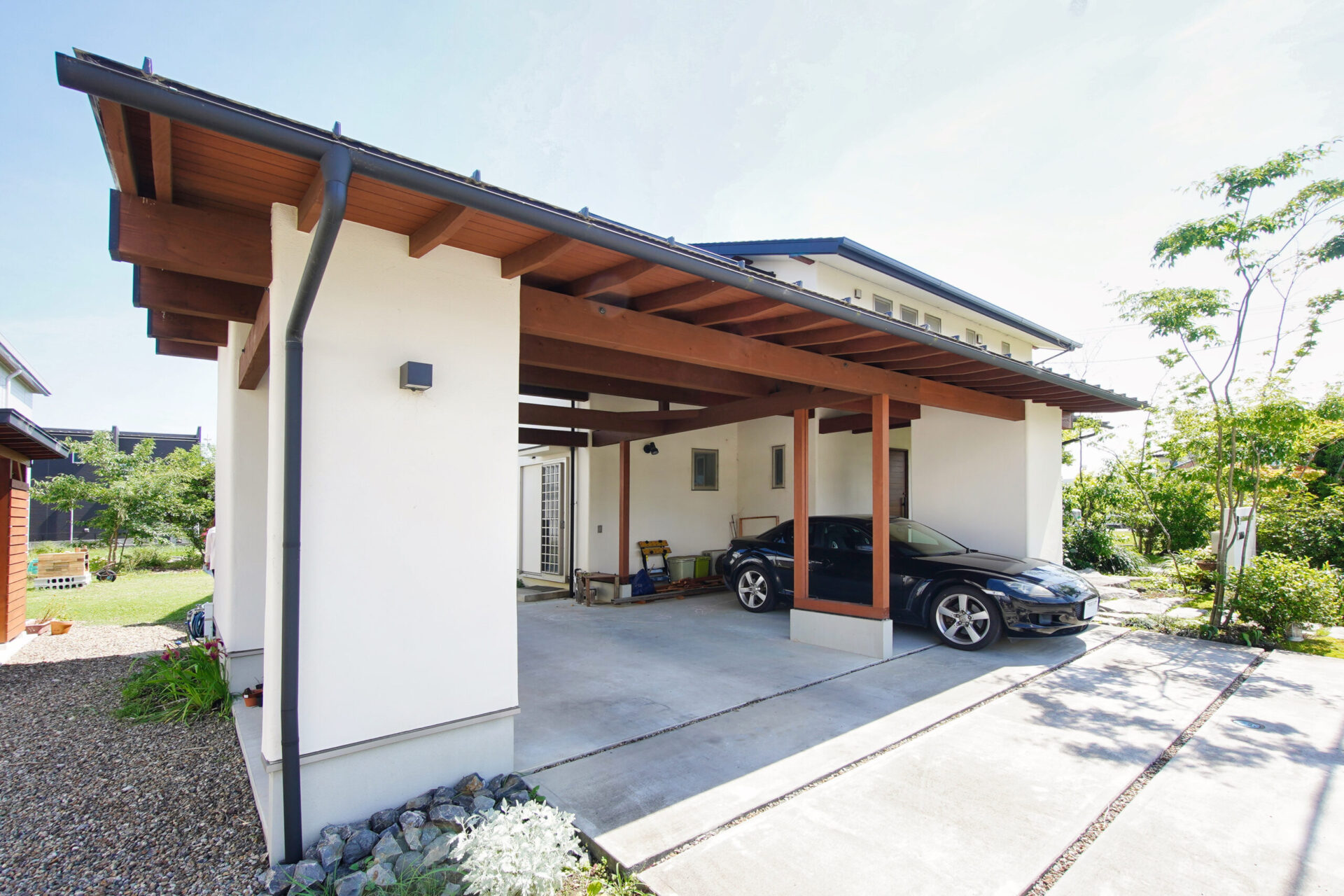 お庭とつながるピロティのある家 恋するように暮らしたい 注文住宅の花みずき工房 静岡県浜松市 恋するように暮らしたい 注文住宅の花みずき工房 静岡県浜松市